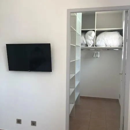 Holiday home Maison 8-10 Pers Avec Piscine Aux Portes De St Aygulf *