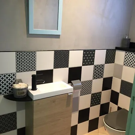 Maison 8-10 Pers Avec Piscine Aux Portes De St Aygulf Casa vacanze Fréjus